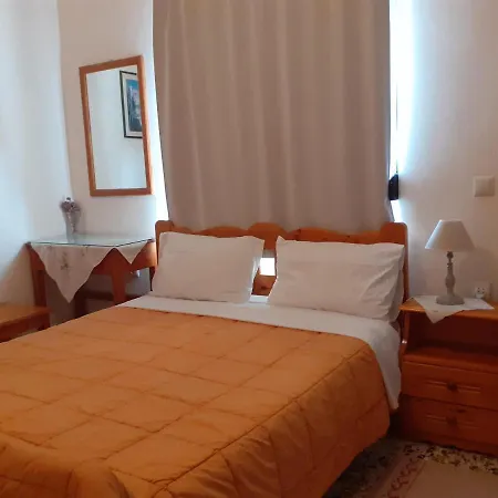 Kritikos Apartment *
