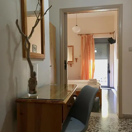 公寓 Kritikos 莫奈姆瓦夏