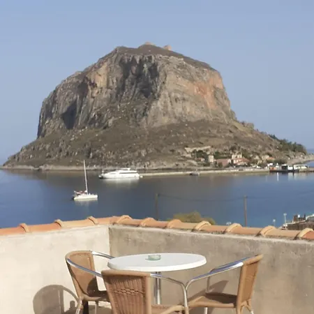 公寓 Kritikos 莫奈姆瓦夏