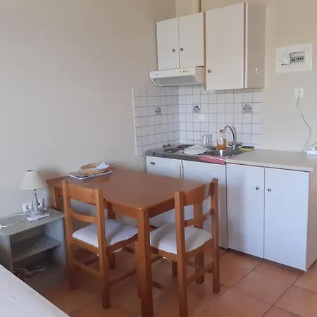Kritikos Apartment