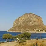 Kritikos * Monemvasía