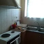 Kritikos Lägenhet