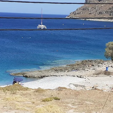 Apartament Kritikos