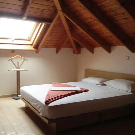 Kritikos * Monemvasía