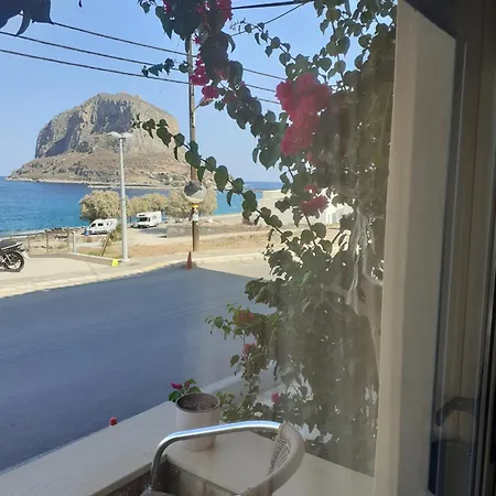 Kritikos Apartament *