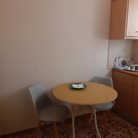 Apartament Kritikos *