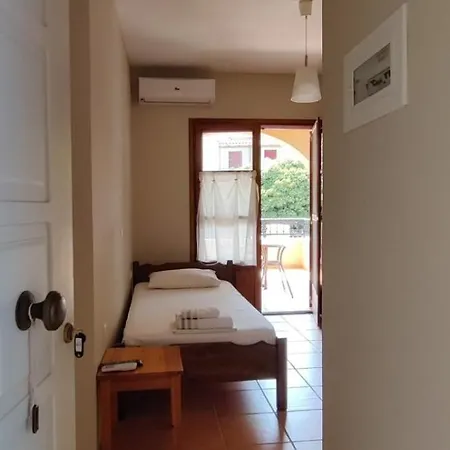 Kritikos * Monemvasía