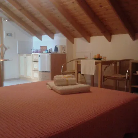 Kritikos * Monemvasía