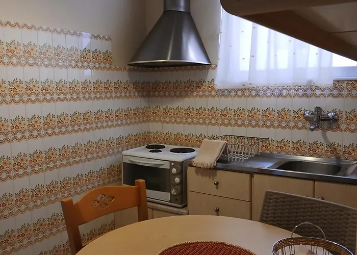 Kritikos * Monemvasía